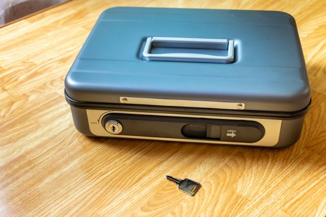 手提げ金庫の回収