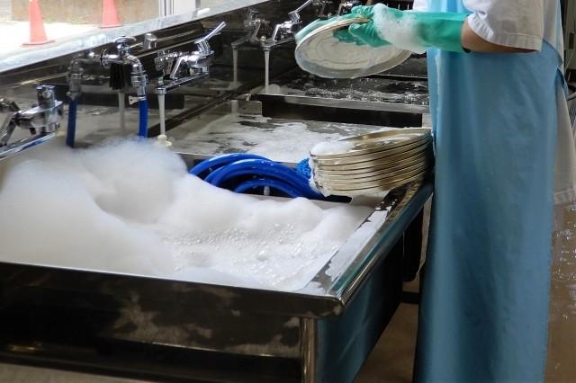 業務用シンク・作業台の撤去