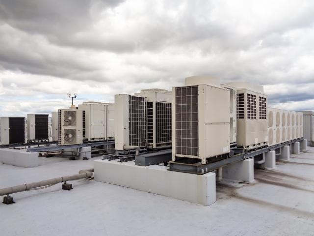 エアコン化粧カバー設置